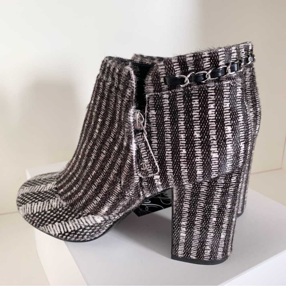 Chanel pony hair chain logo zipper booties - Picture 11 of 16